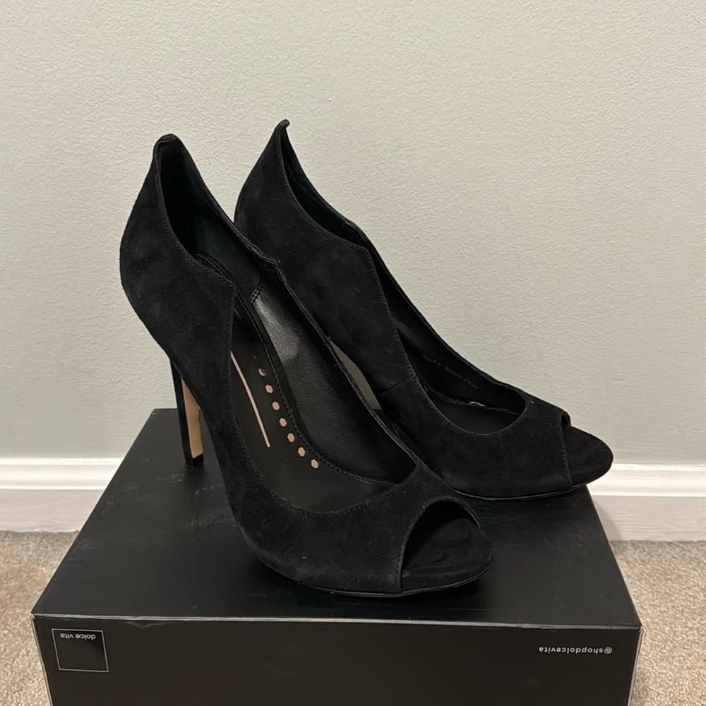 NWOT Dolce Vida black suede heels